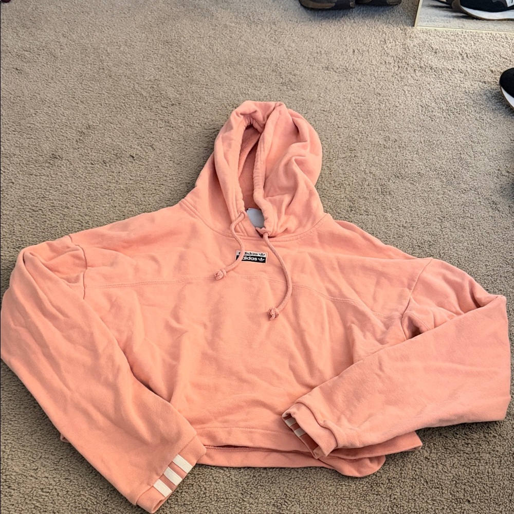 Adidas R.Y.V. Cropped Hoodie in the color Trace Pink - Size M